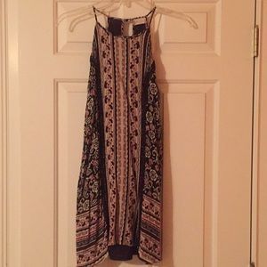 High-kneck short printed dress